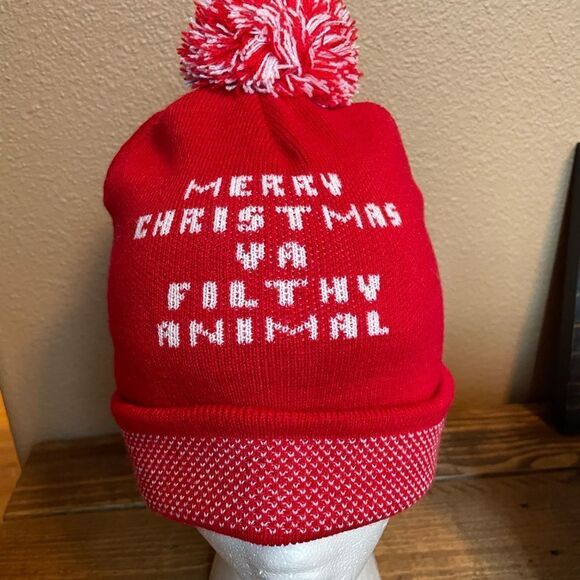 Home Alone Merry Christmas Ya Filthy Animal Adult Knit Pom Hat - Picture 1 of 11